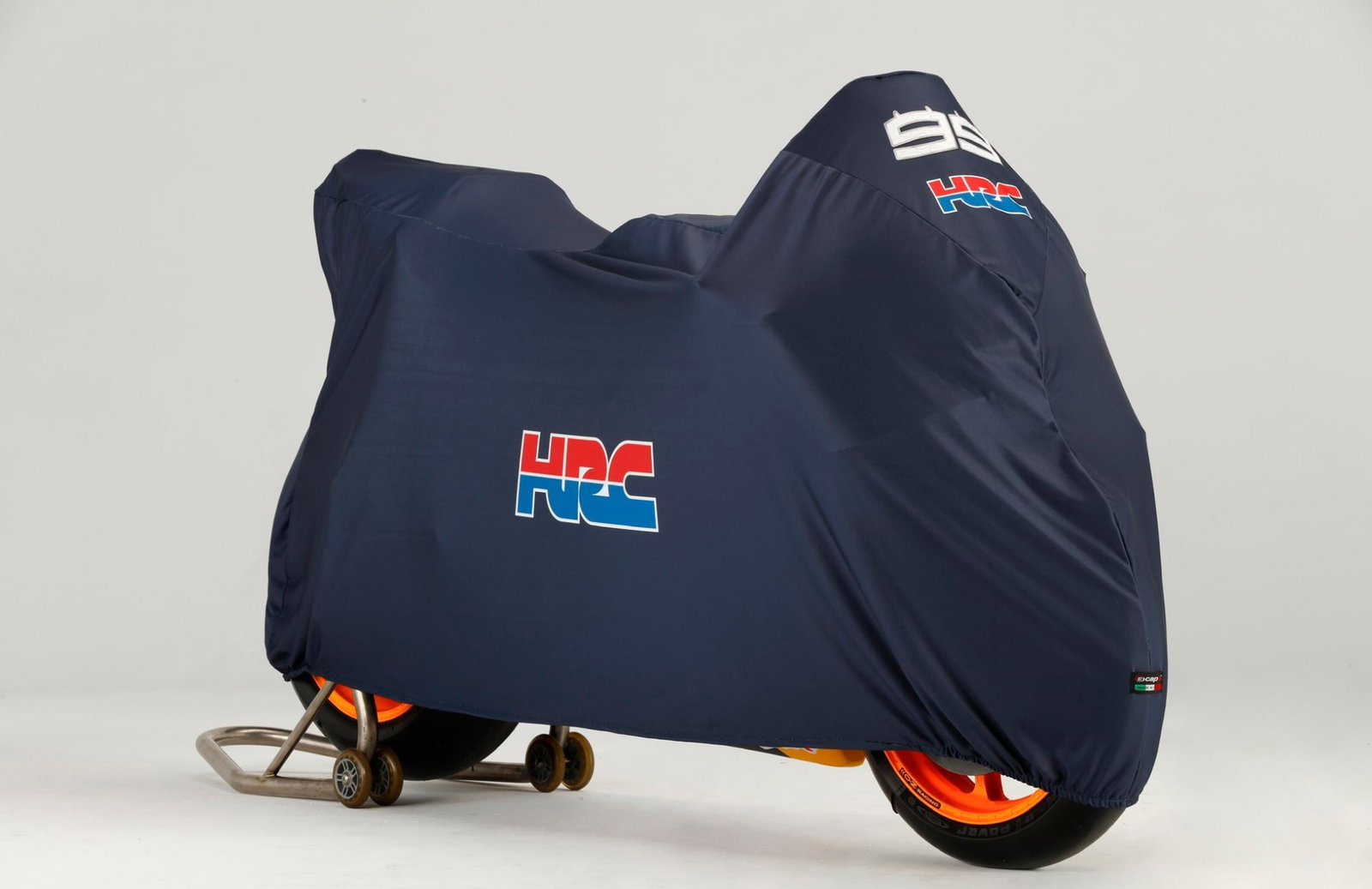 TAMPILAN PERTAMA: Lorenzo, Marquez dalam balutan warna Repsol Honda 2019